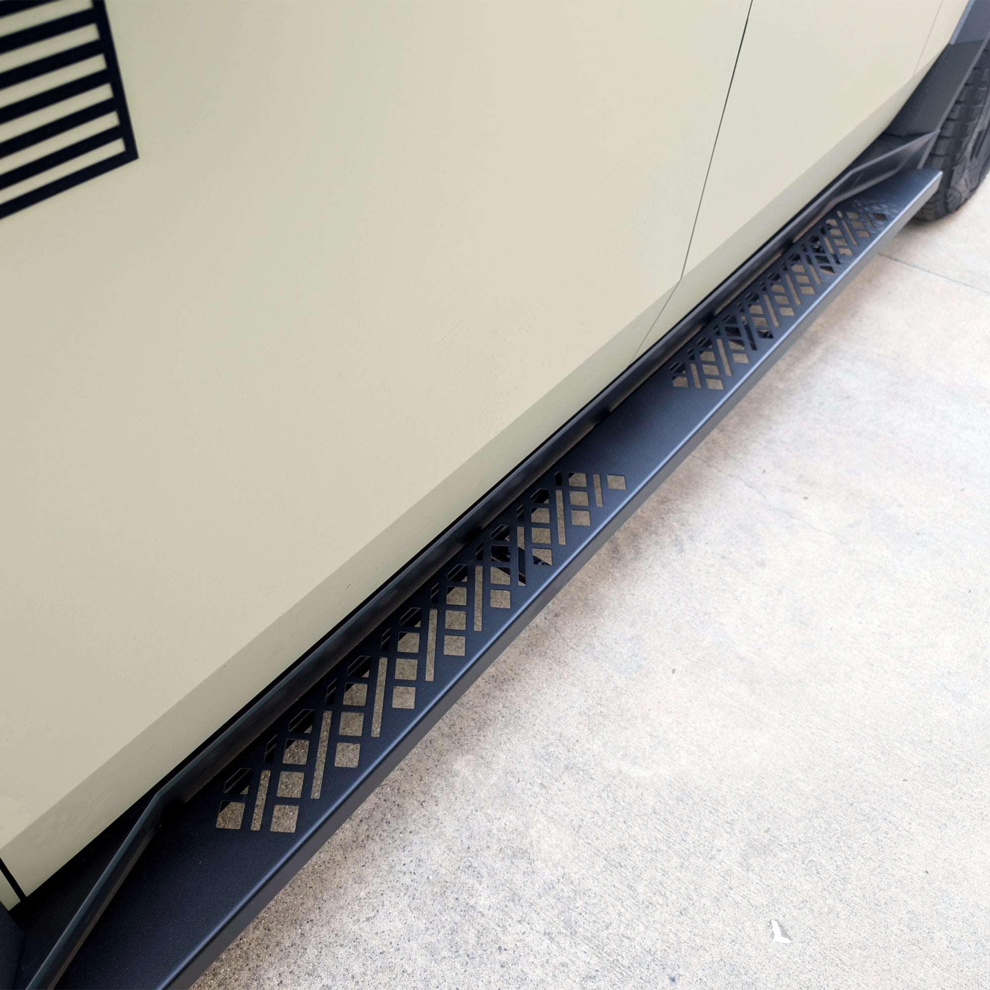 Tesla Cybertruck Side Step Running Boards DIY Kit