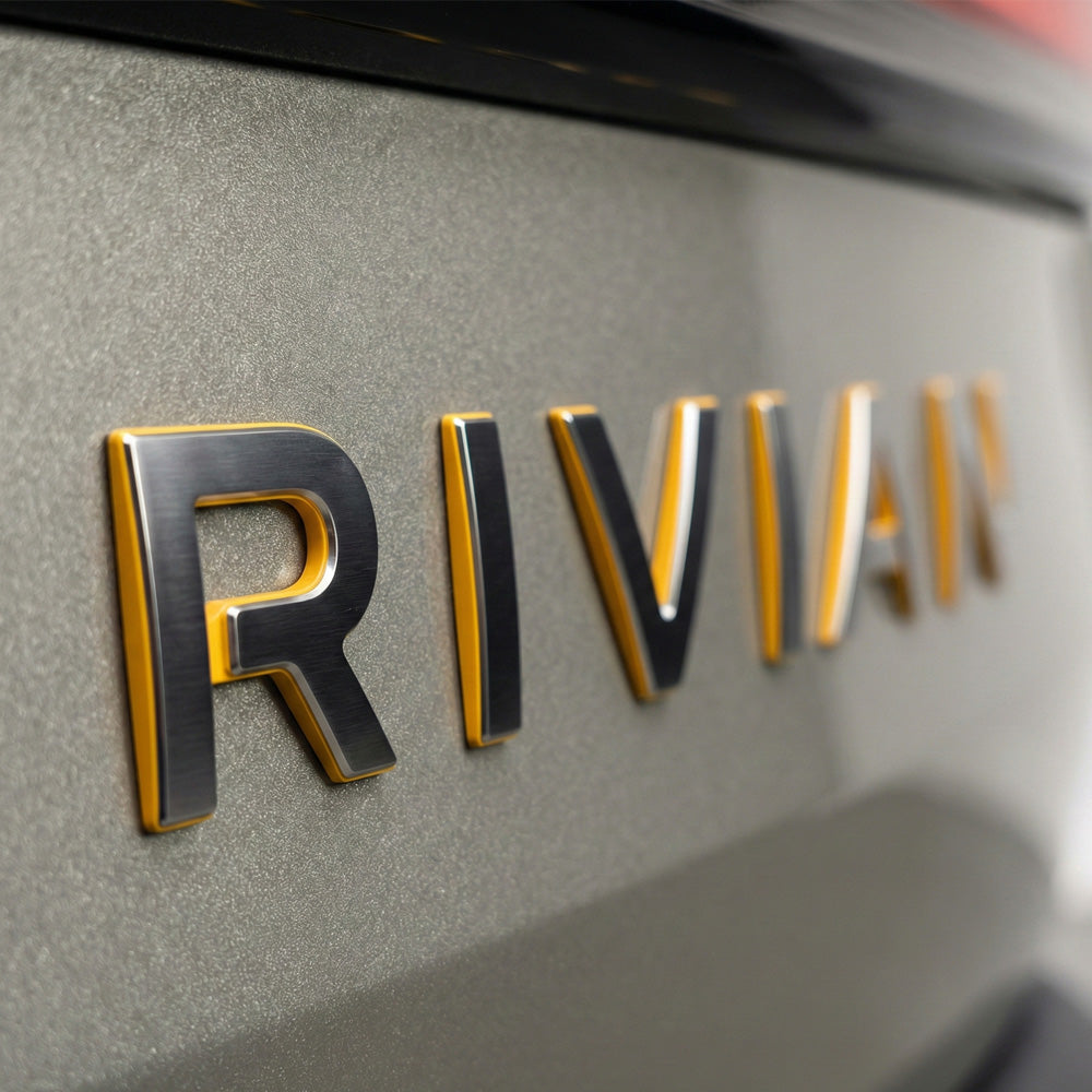 Rivian Trim Chrome Delete, Badge Blackout and Brake Caliper Customization